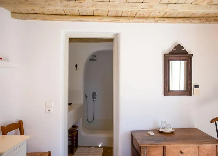 Baroness In * Mykonos Town