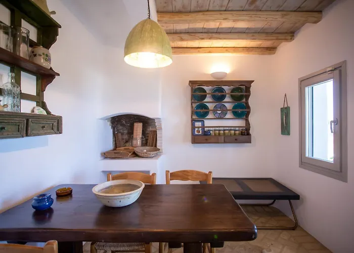 Baroness In Villa Mykonos Town