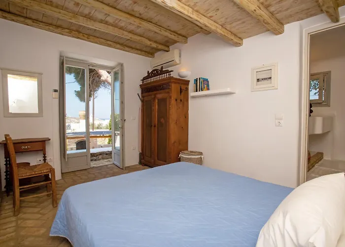 Vila Baroness In *
